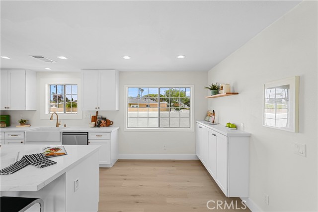 23401 Anza Ave, Torrance CA: https://media.crmls.org/medias/581614ed-e96e-44a1-b27e-6fa8a1309957.jpg