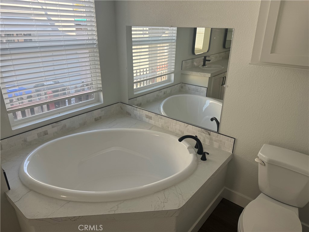 MLS #OC25269053 image #15