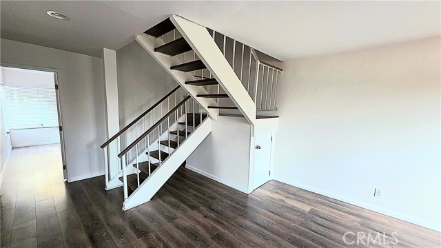 Detail Gallery Image 6 of 18 For 620 W Hyde Park Bld #126,  Inglewood,  CA 90302 - 3 Beds | 2 Baths