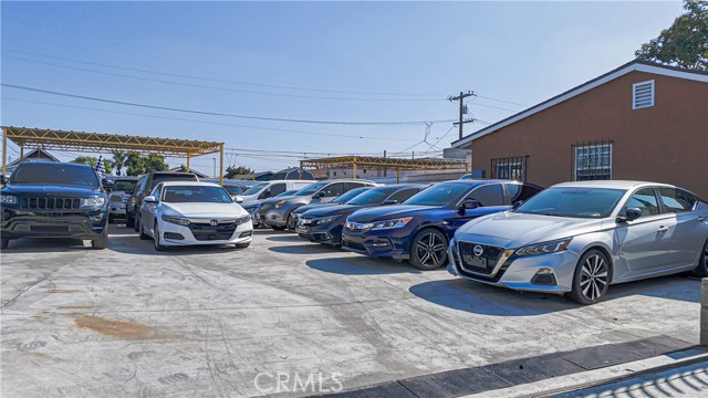 1523 Nadeau Street, Los Angeles, California 90001, ,Commercial Sale,For Sale,1523 Nadeau Street,CRDW24127657