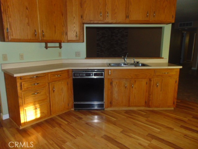 934 Kinder, Orland CA: https://media.crmls.org/medias/5818d17a-096f-4245-afaa-6762fde64e34.jpg