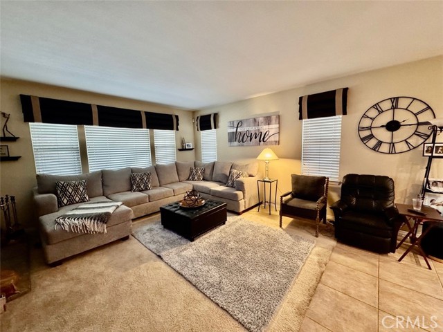 7425 Estancia Court, Rancho Cucamonga CA: https://media.crmls.org/medias/58195d85-1be2-41a0-b745-65265daf248a.jpg