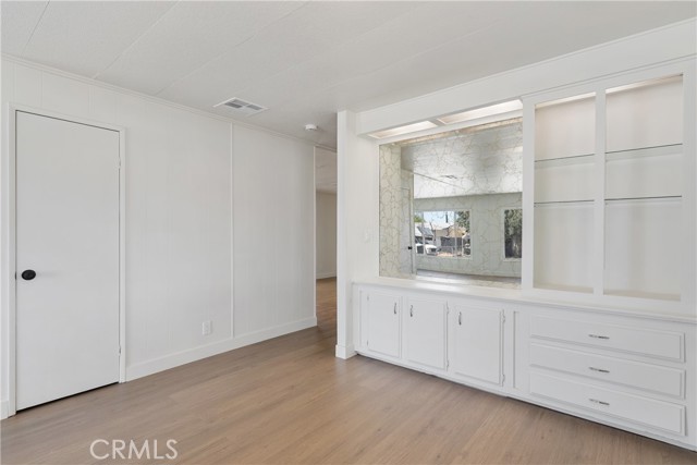 204 N La Paloma Avenue, San Jacinto CA: https://media.crmls.org/medias/581a5198-d50f-4955-ba9b-83bb74a7be66.jpg