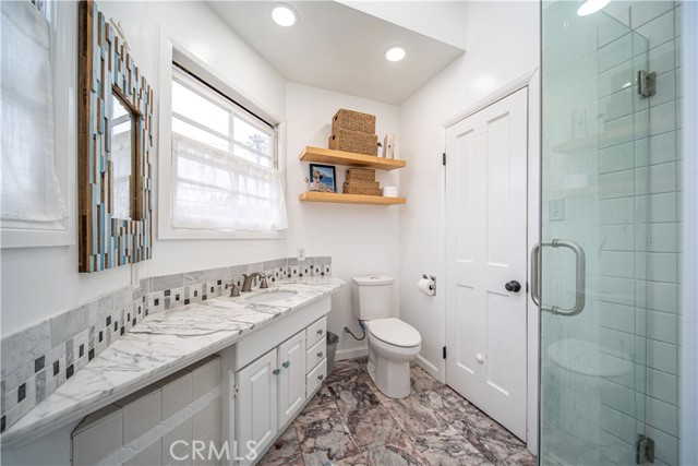 1733 Bayou Way, Seal Beach CA: https://media.crmls.org/medias/581a6438-8155-437d-a654-2ea9c167405a.jpg