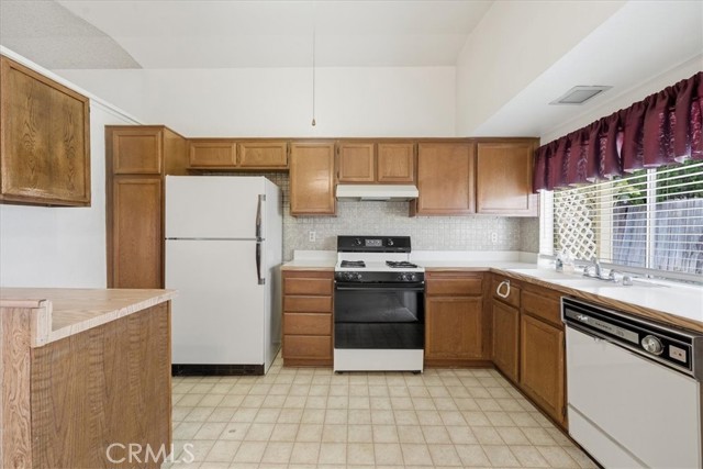 Detail Gallery Image 10 of 19 For 779 Atchison, Colton,  CA 92324 - 3 Beds | 2 Baths