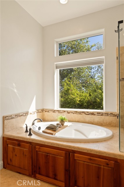 Detail Gallery Image 39 of 70 For 104 Tuscan Dr, Paradise,  CA 95969 - 4 Beds | 3 Baths