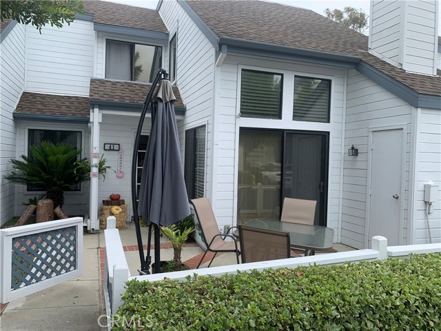 Detail Gallery Image 4 of 34 For 41 Fallingstar #28,  Irvine,  CA 92614 - 2 Beds | 2 Baths