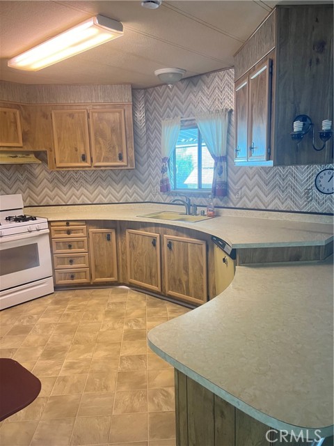 Detail Gallery Image 6 of 27 For 27701 Murrieta #125,  Menifee,  CA 92586 - 2 Beds | 2 Baths