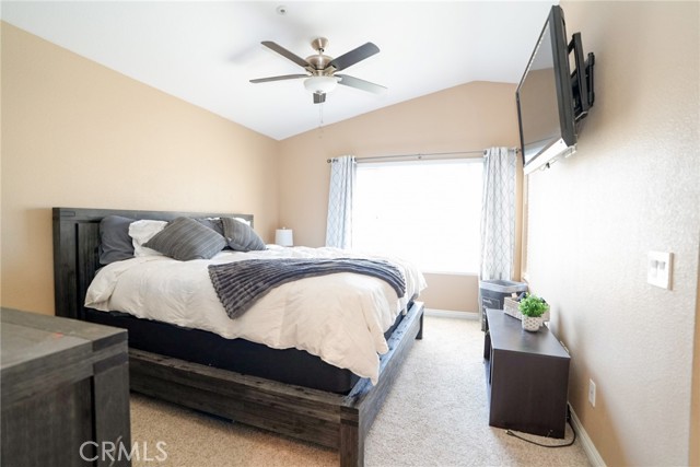 Detail Gallery Image 10 of 18 For 13643 Cabrillo Court, Fontana,  CA 92336 - 4 Beds | 2/1 Baths