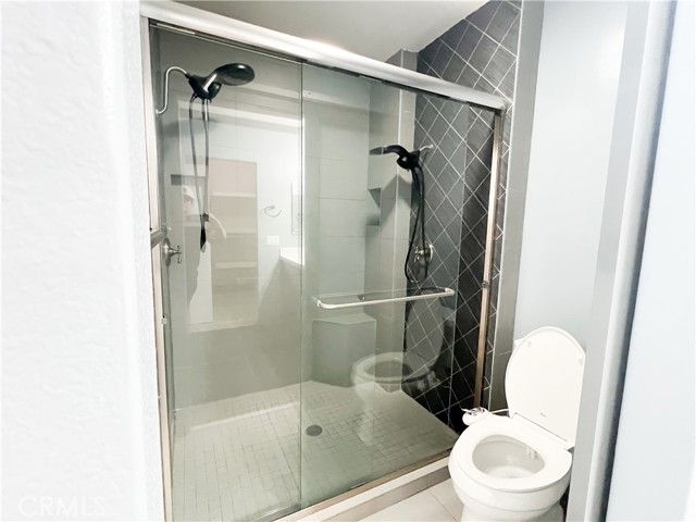 Detail Gallery Image 9 of 28 For 3321 E Penzance Ln #C,  Orange,  CA 92869 - 3 Beds | 2/1 Baths