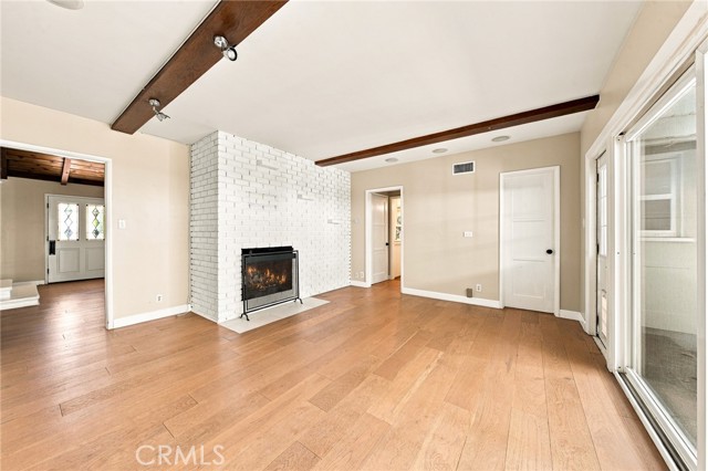13047 Magnolia Boulevard photo 19