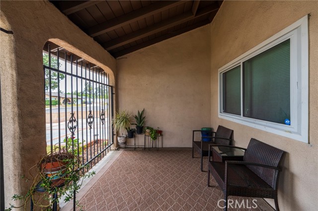 Detail Gallery Image 5 of 45 For 2219 S Elderberry Ave, Ontario,  CA 91762 - 4 Beds | 2 Baths