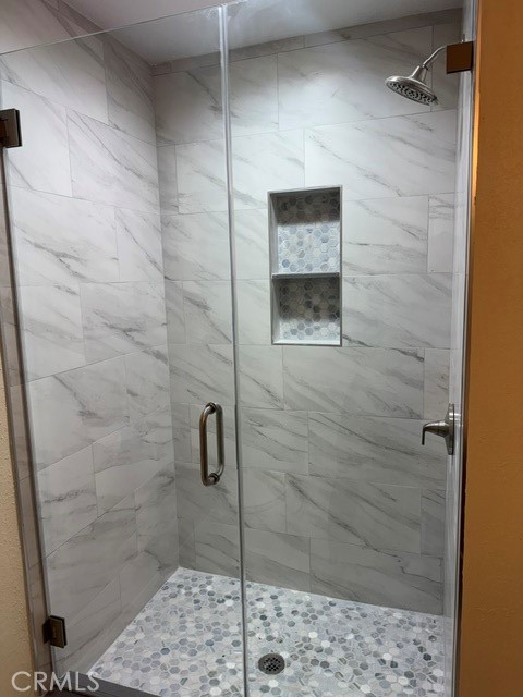 https://media.crmls.org/medias/581ec108-5833-4327-b1c5-4ceb68cd489c.jpg?preset=X-Large