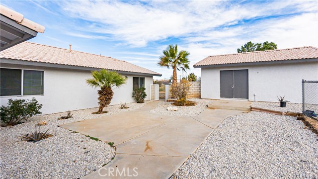 Detail Gallery Image 45 of 49 For 9515 Juniper, Apple Valley,  CA 92308 - 6 Beds | 4/1 Baths