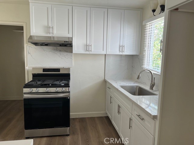 211 N Alhambra Avenue, Monterey Park CA: https://media.crmls.org/medias/581efa56-8ae1-418d-bb74-92b3f83d2af0.jpg