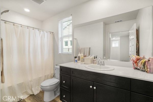 Detail Gallery Image 21 of 35 For 9126 Foster Ln, Chatsworth,  CA 91311 - 3 Beds | 2/1 Baths