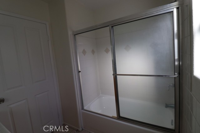 Detail Gallery Image 35 of 37 For 16731 Parthenia St #3,  Northridge,  CA 91343 - 4 Beds | 3 Baths