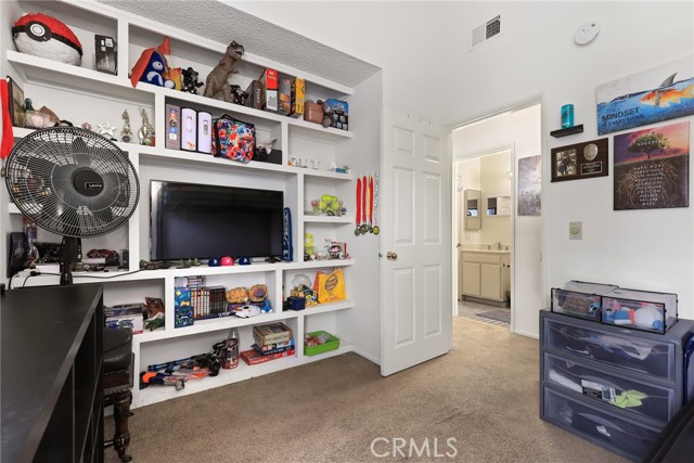25520 Dodge Avenue, Harbor City CA: https://media.crmls.org/medias/582064d0-b09c-450c-9ca9-d43bae0081f0.jpg