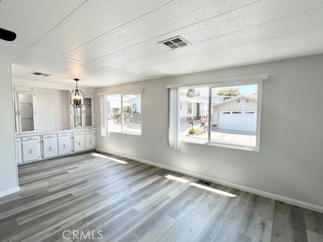 Detail Gallery Image 6 of 24 For 3850 Atlantic Ave #73,  Highland,  CA 92346 - 3 Beds | 2 Baths