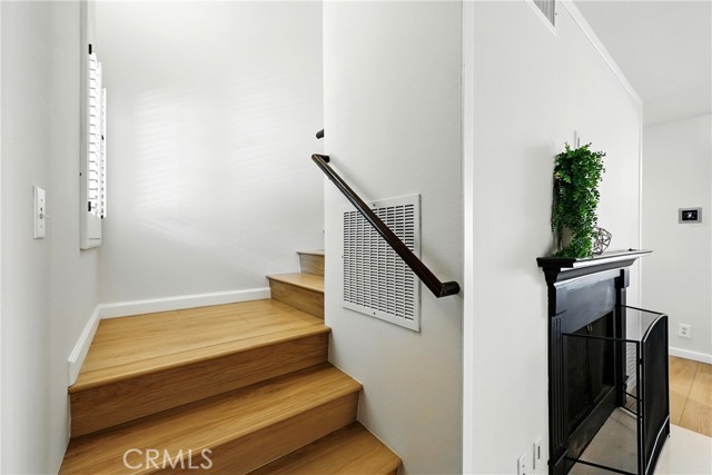 254 N Mar Vista Avenue, Pasadena CA: https://media.crmls.org/medias/58212e50-e9a4-4e6f-8fda-45a73926fb26.jpg