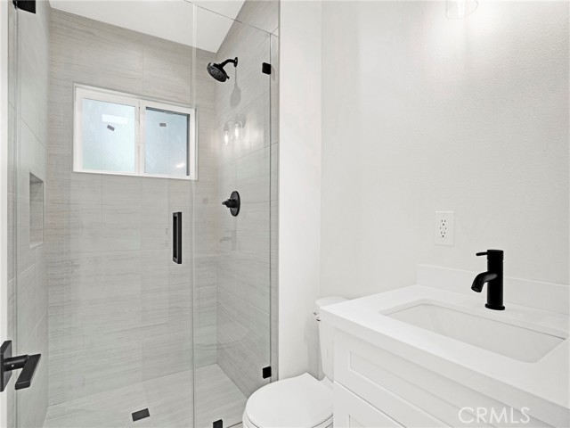Detail Gallery Image 16 of 38 For 731 Calle Nogal, Thousand Oaks,  CA 91360 - 6 Beds | 3 Baths