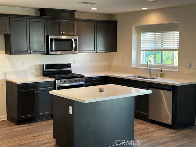 Detail Gallery Image 3 of 9 For 3151 Stargazer St, Hemet,  CA 92543 - 4 Beds | 2 Baths