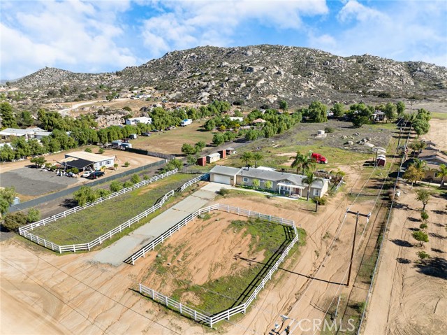 Detail Gallery Image 22 of 25 For 24090 Juniper Hills, Homeland,  CA 92548 - 4 Beds | 2 Baths