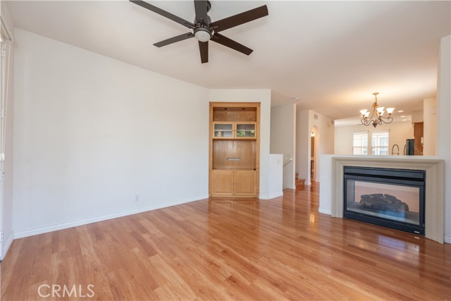 Detail Gallery Image 9 of 34 For 216 Tall Oak, Irvine,  CA 92603 - 3 Beds | 3/1 Baths