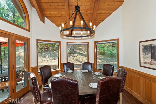 Detail Gallery Image 10 of 53 For 27336 Alpen Dr, Lake Arrowhead,  CA 92352 - 4 Beds | 4/1 Baths