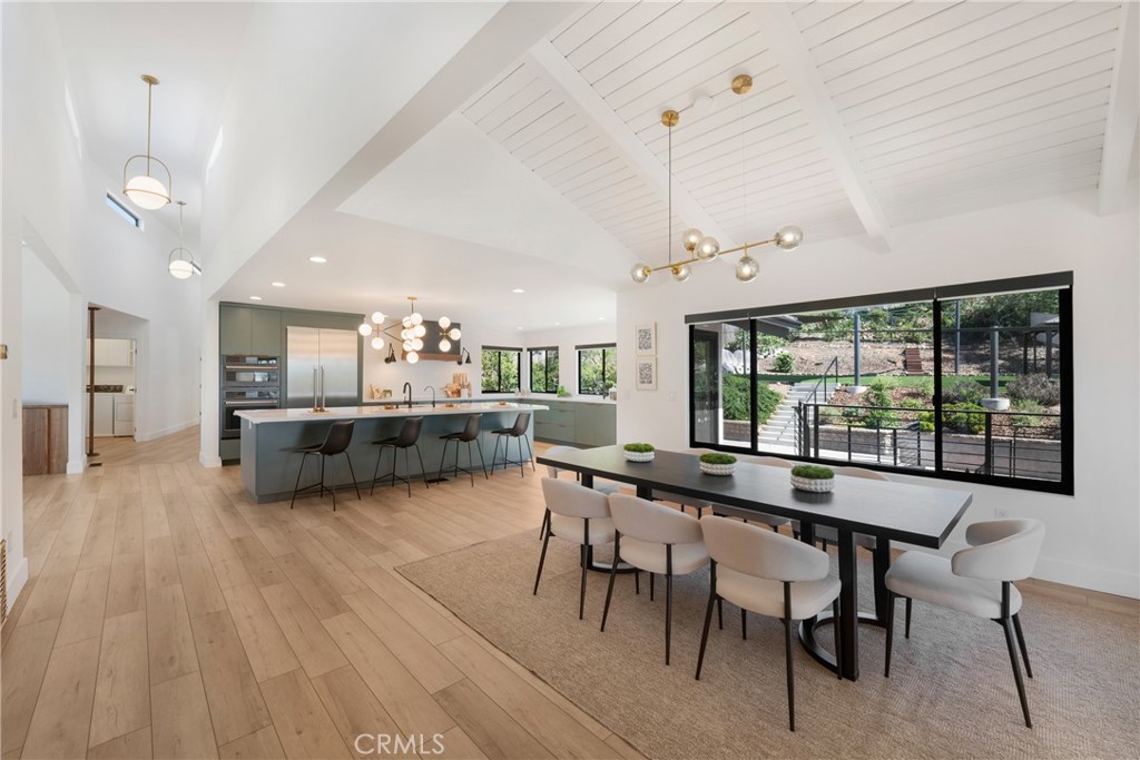 MLS #OC25221401 image #6