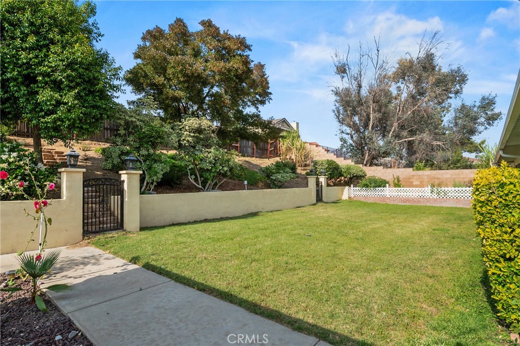 MLS #OC25106498 img 35