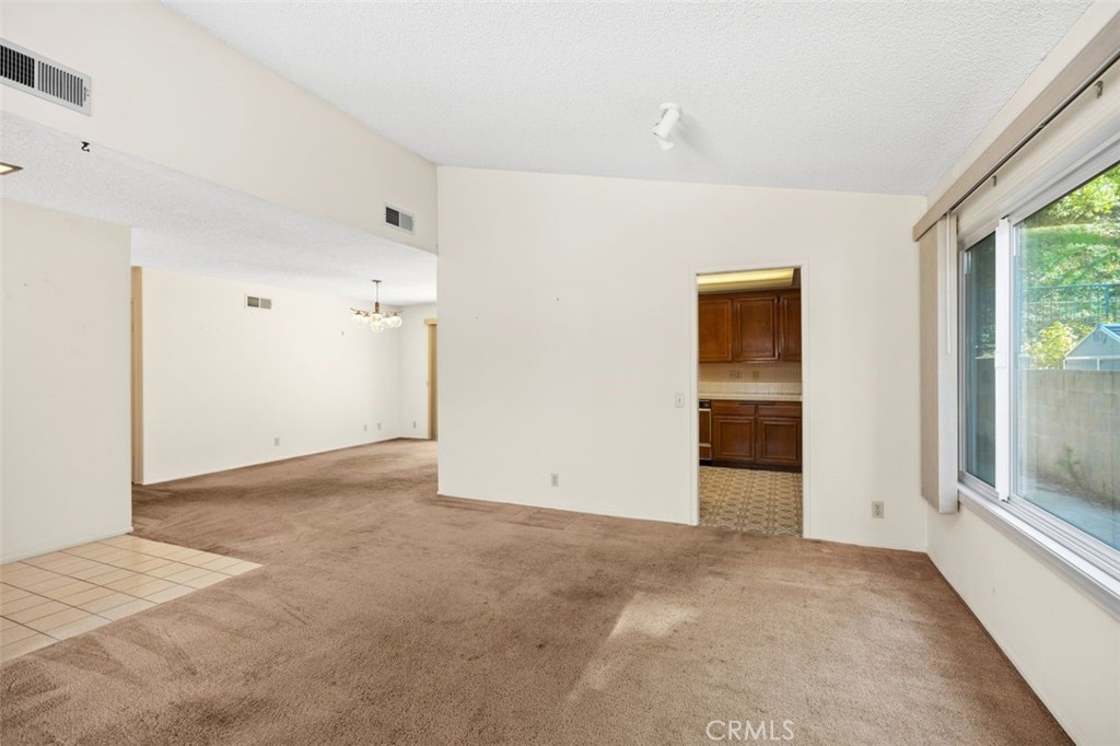 MLS #OC25159783 image #11