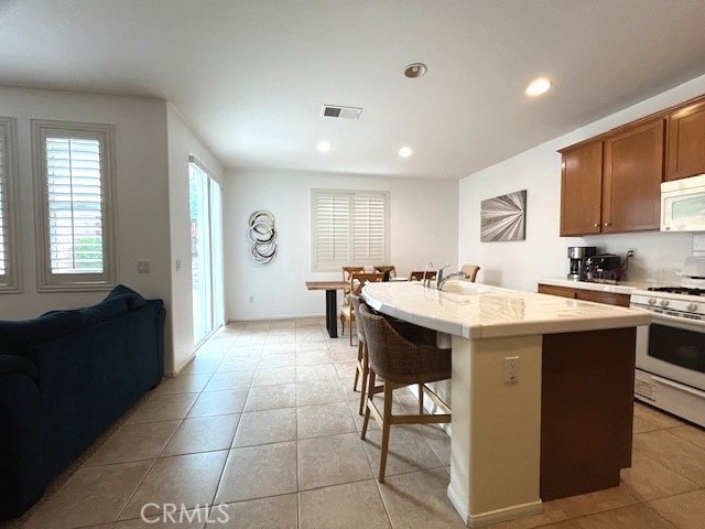 Detail Gallery Image 6 of 25 For 12840 Dolomite Ln, Moreno Valley,  CA 92555 - 3 Beds | 2/1 Baths
