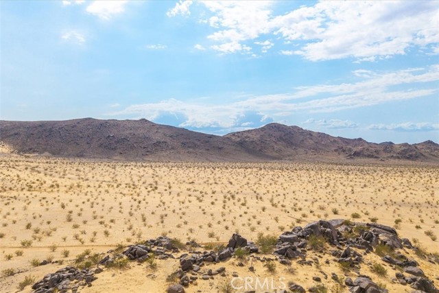67859 Valle Vista Road, 29 Palms CA: https://media.crmls.org/medias/5823cb89-b7d6-43d4-8566-b7398084e2f5.jpg