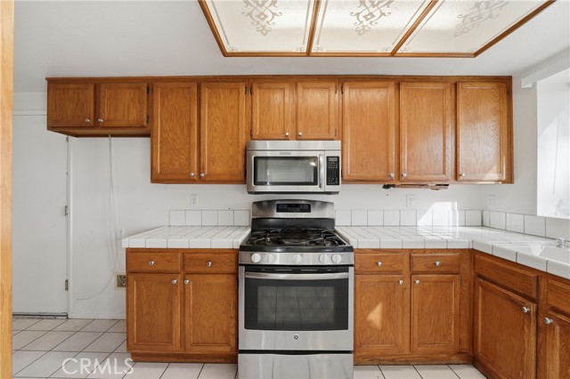 Detail Gallery Image 12 of 43 For 39364 Harvard, Palmdale,  CA 93551 - 4 Beds | 3 Baths