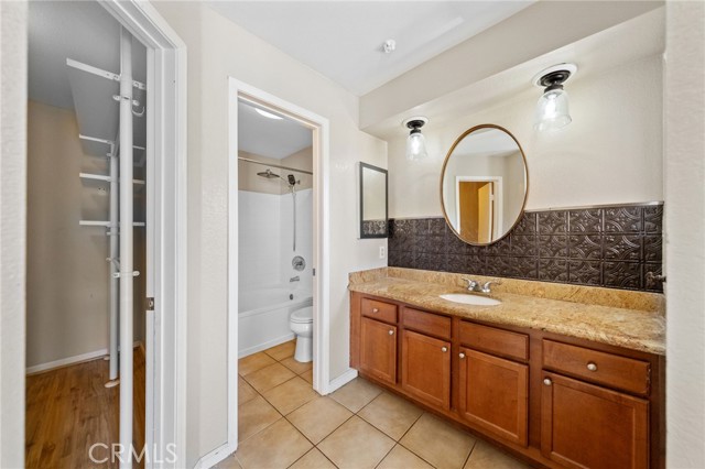 Detail Gallery Image 29 of 40 For 2040 Las Colinas Cir #202,  Corona,  CA 92879 - 2 Beds | 2 Baths