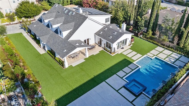 18534 Cobblestone Court, Yorba Linda CA: https://media.crmls.org/medias/58240810-afcd-4e06-bd63-f0faa0027cef.jpg