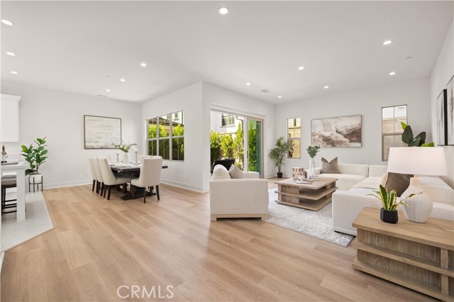 Detail Gallery Image 3 of 30 For 310 Carefree, Irvine,  CA 92618 - 4 Beds | 3 Baths