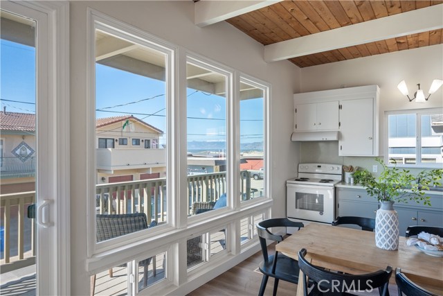 Detail Gallery Image 17 of 68 For 1575 Strand Way, Oceano,  CA 93445 - 4 Beds | 3 Baths