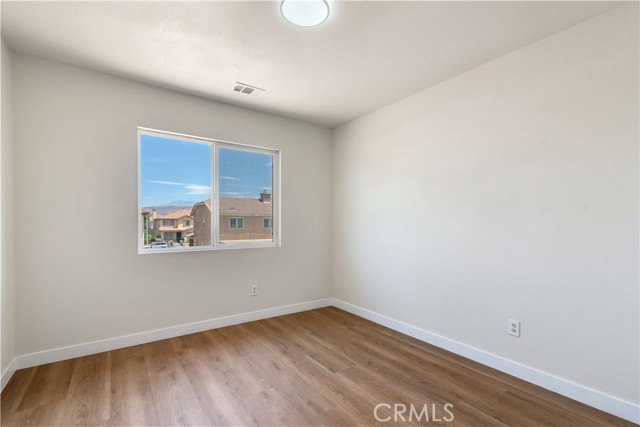 Detail Gallery Image 14 of 22 For 1673 Park Meadows Dr, San Jacinto,  CA 92582 - 5 Beds | 3 Baths