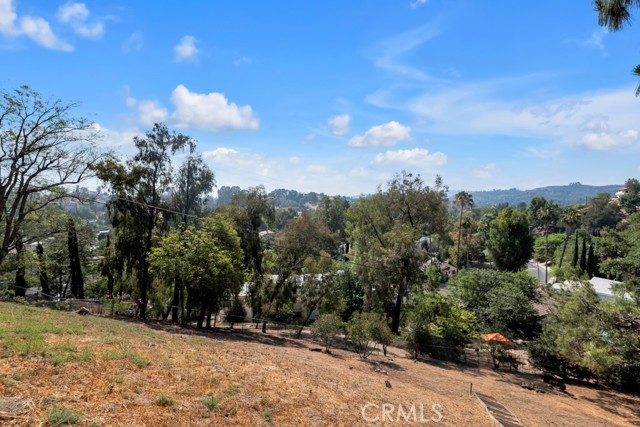 22210 Miston Drive, Woodland Hills CA: https://media.crmls.org/medias/5824d73d-ef76-4e04-a1ef-6583f5efc03f.jpg