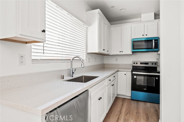 941 E 97th Street, Los Angeles CA: https://media.crmls.org/medias/58250090-5fc7-4985-9bd9-b5067dba662f.jpg