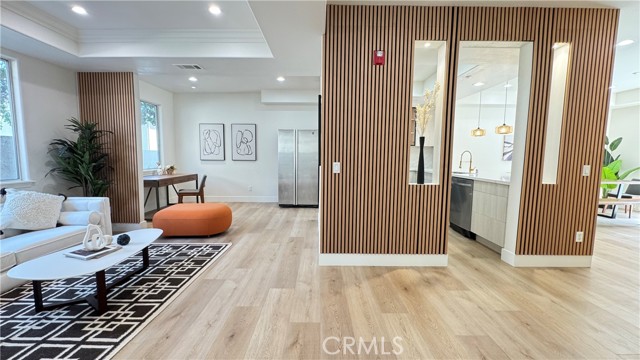 1116 W Huntington Drive, Arcadia CA: https://media.crmls.org/medias/58252728-1e8d-4389-a181-a638bee80d8d.jpg