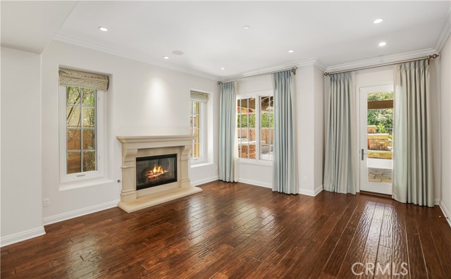 26 Woods Trail, Irvine CA: https://media.crmls.org/medias/582620b7-3fcb-42c4-a7d0-a6a165582300.jpg