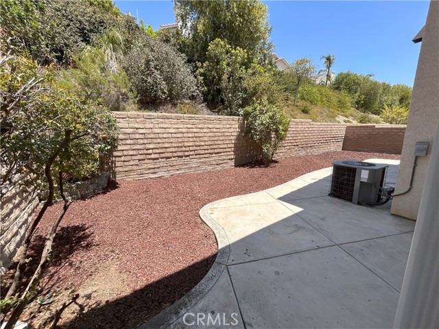 Detail Gallery Image 14 of 15 For 3152 Tecopa Springs Lane, Simi Valley,  CA 93063 - 4 Beds | 2/1 Baths