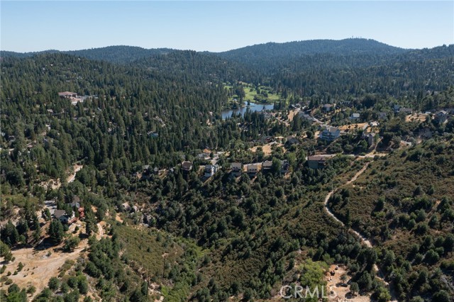 Detail Gallery Image 31 of 36 For 949 Trinity Dr, Lake Arrowhead,  CA 92352 - 3 Beds | 2/1 Baths