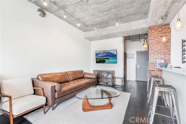 Detail Gallery Image 4 of 32 For 7250 Franklin Ave #1011,  Los Angeles,  CA 90046 - 1 Beds | 1 Baths