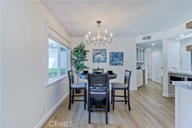40 Lobelia, Rancho Santa Margarita CA: https://media.crmls.org/medias/582737b7-24d0-4bd8-aa6c-da4361d5c39d.jpg