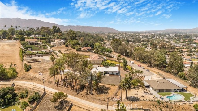 Detail Gallery Image 37 of 39 For 10220 Balmoral Ct, Riverside,  CA 92503 - 3 Beds | 2 Baths