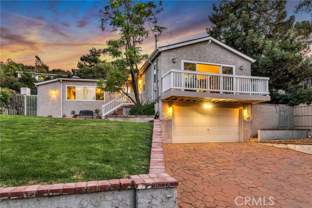 23551 Summit Dr, Calabasas, CA 91302